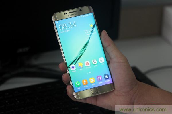 三星S6 Edge+拆解：比S6 Edge加在哪里？