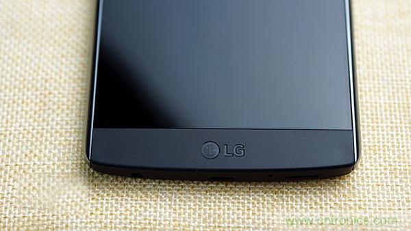 業界良心 LG V10 評測:剛毅、冷峻，不失人性化